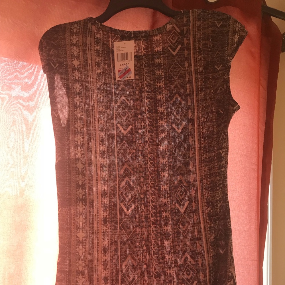 NWT- Large juniors tunic